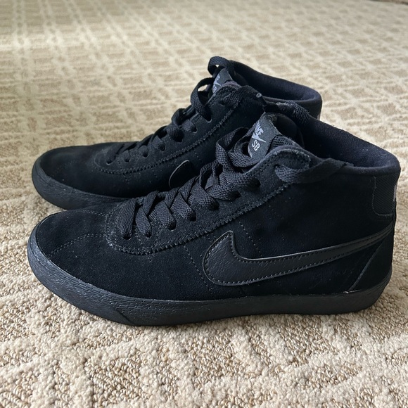 Nike SBs women’s size 6.5 NEW - Picture 1 of 2